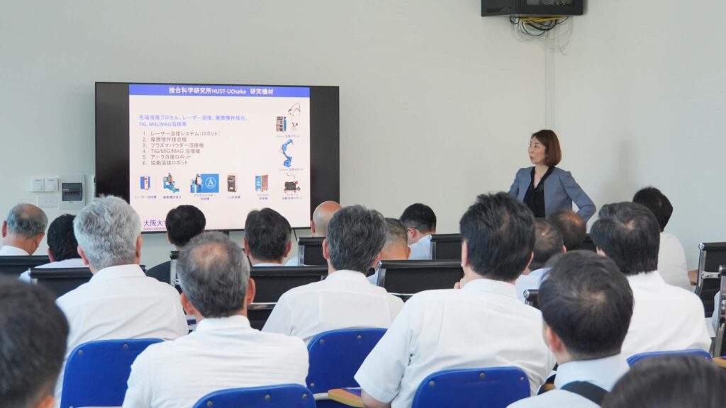 ハノイ工科大学溶接センターでの見学